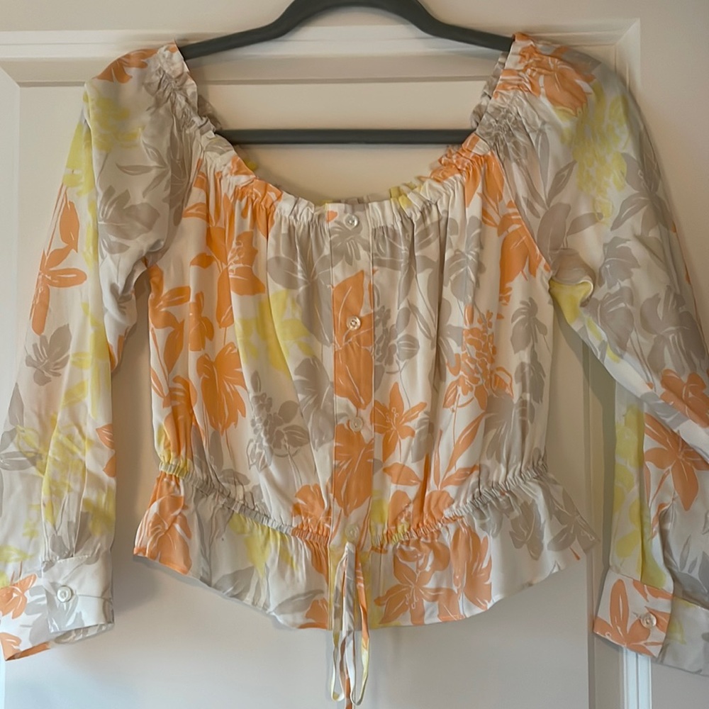 Line and Dot top